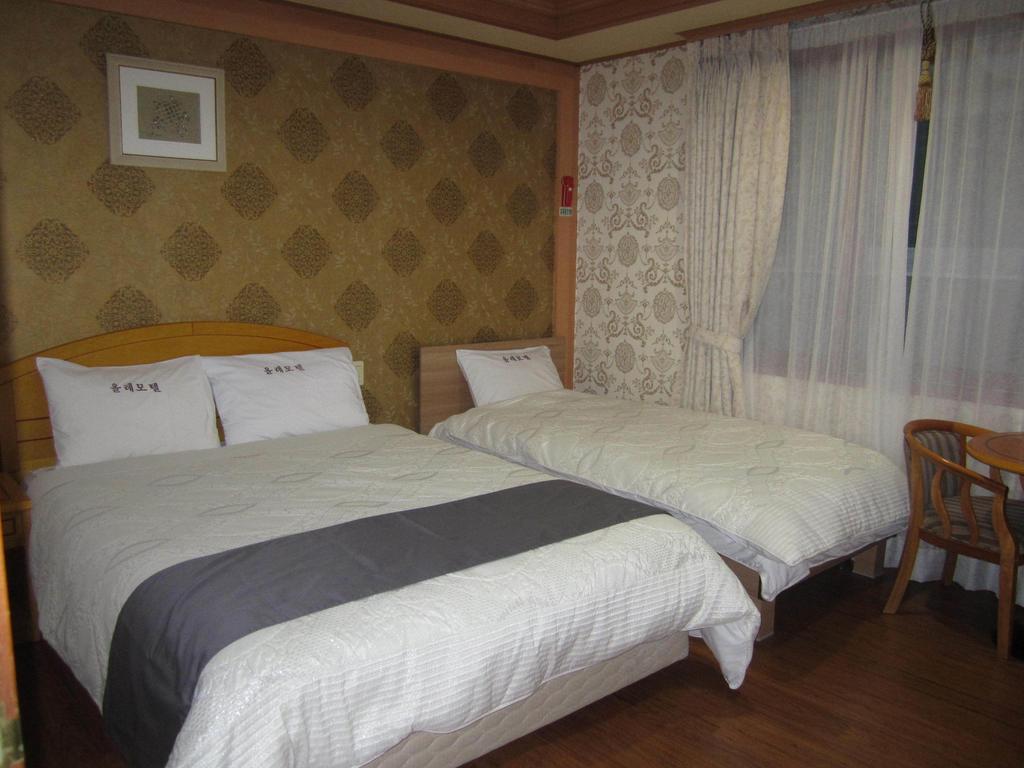 Jeju Olleh Hotel Habitación foto